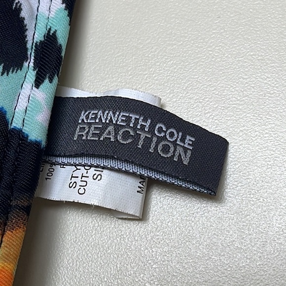 ❤️ KENNETH COLE Reaction Bikini Top Size M - Picture 4 of 5